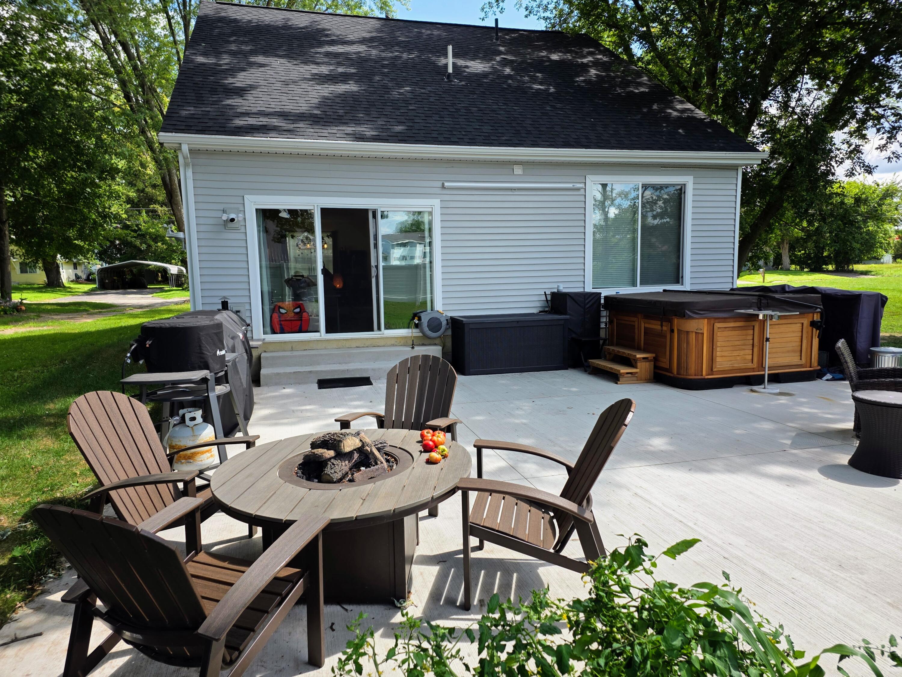 109 N Fountain Street