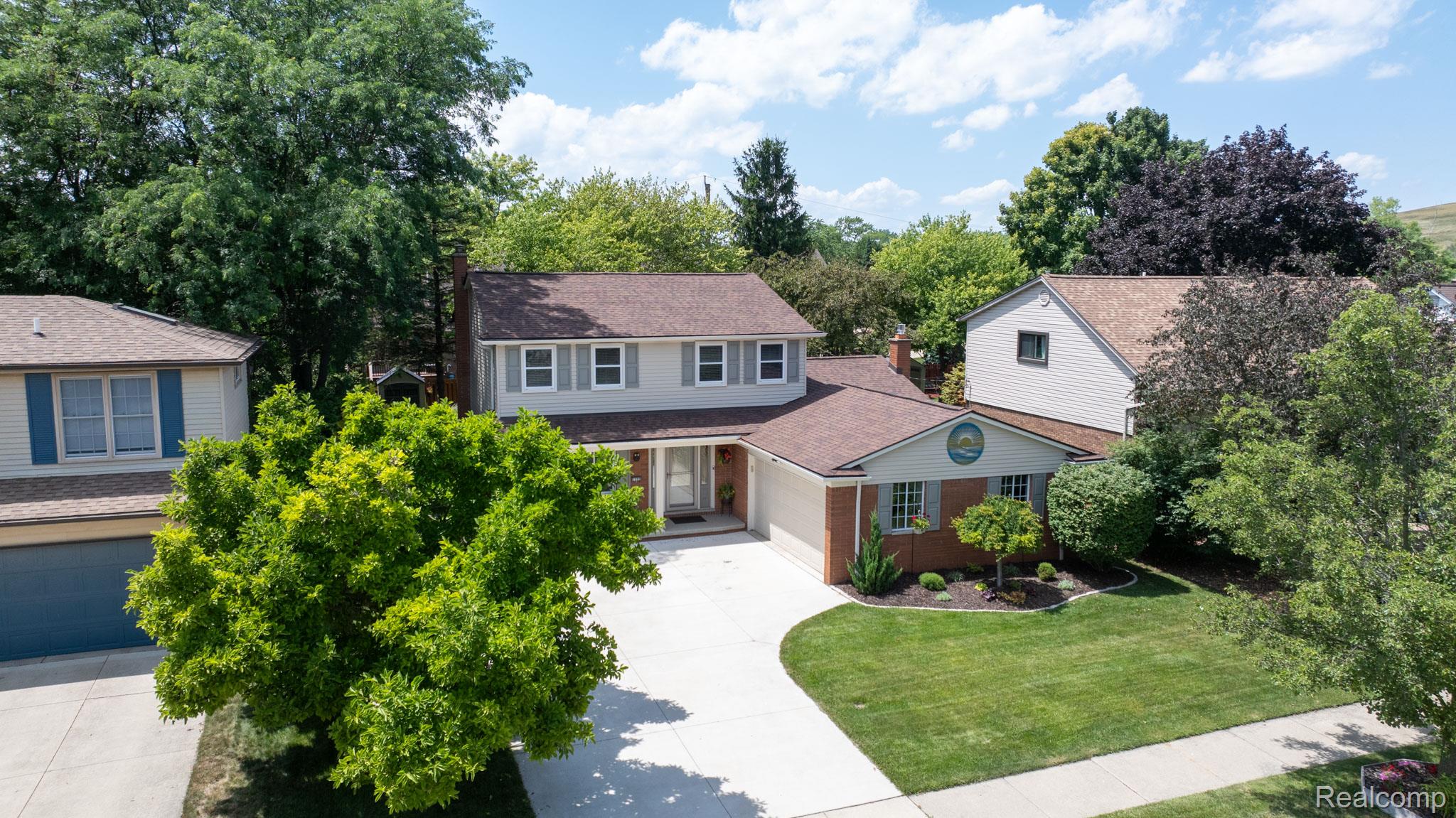 1552 Glen Lane