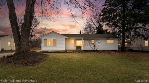 30456 West Huron Charter Township MI 48164