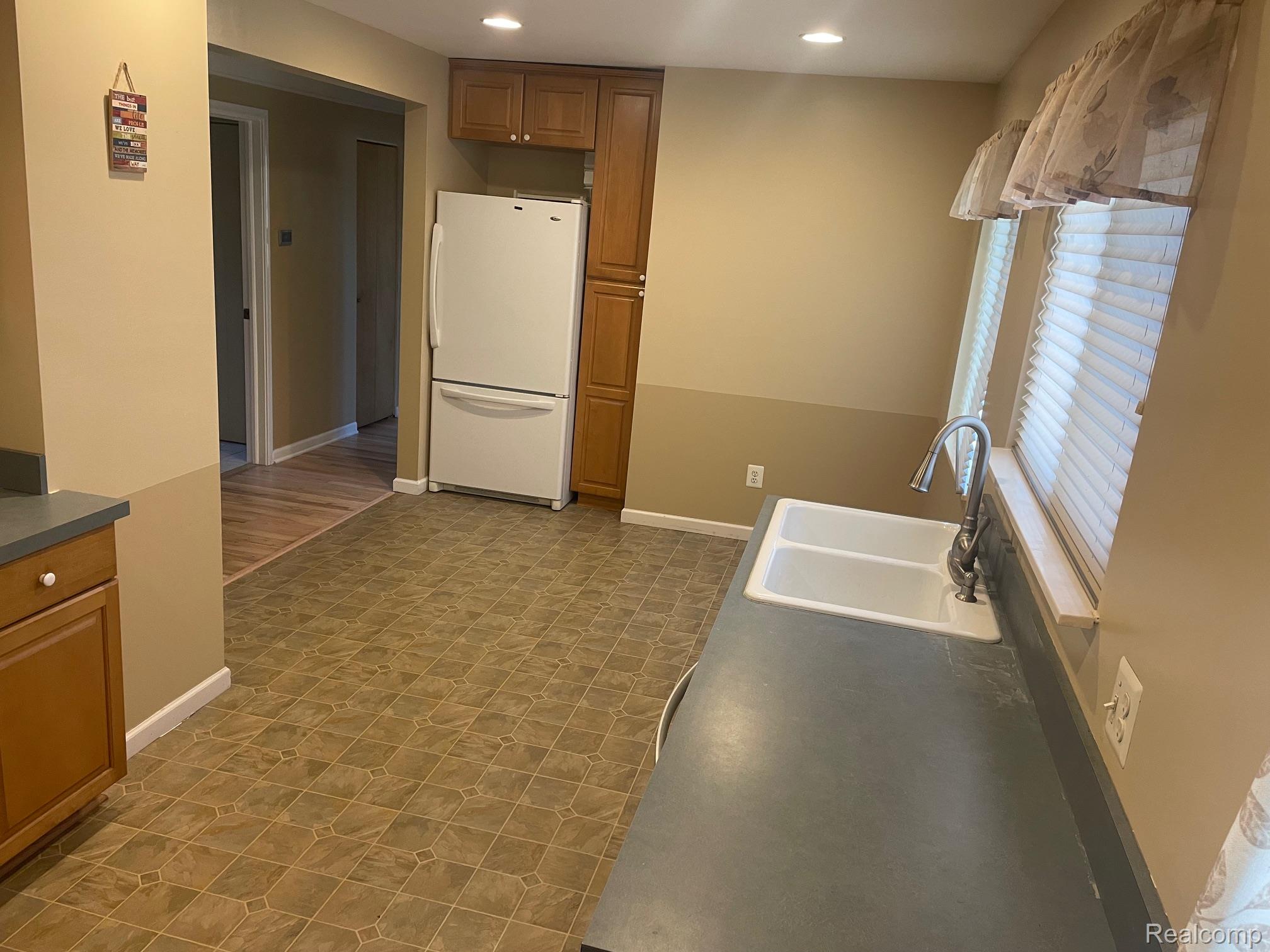 2990 Marietta Avenue