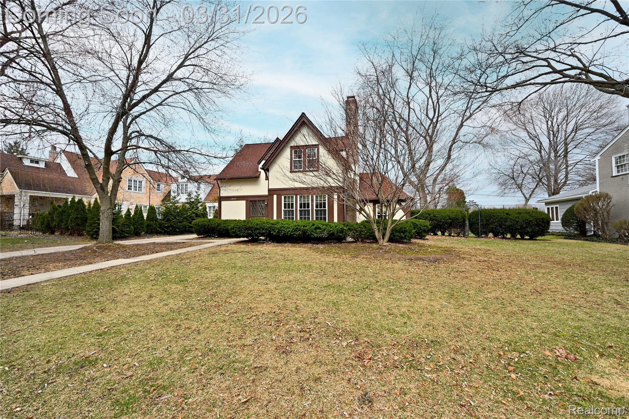 1447 Buckingham Avenue