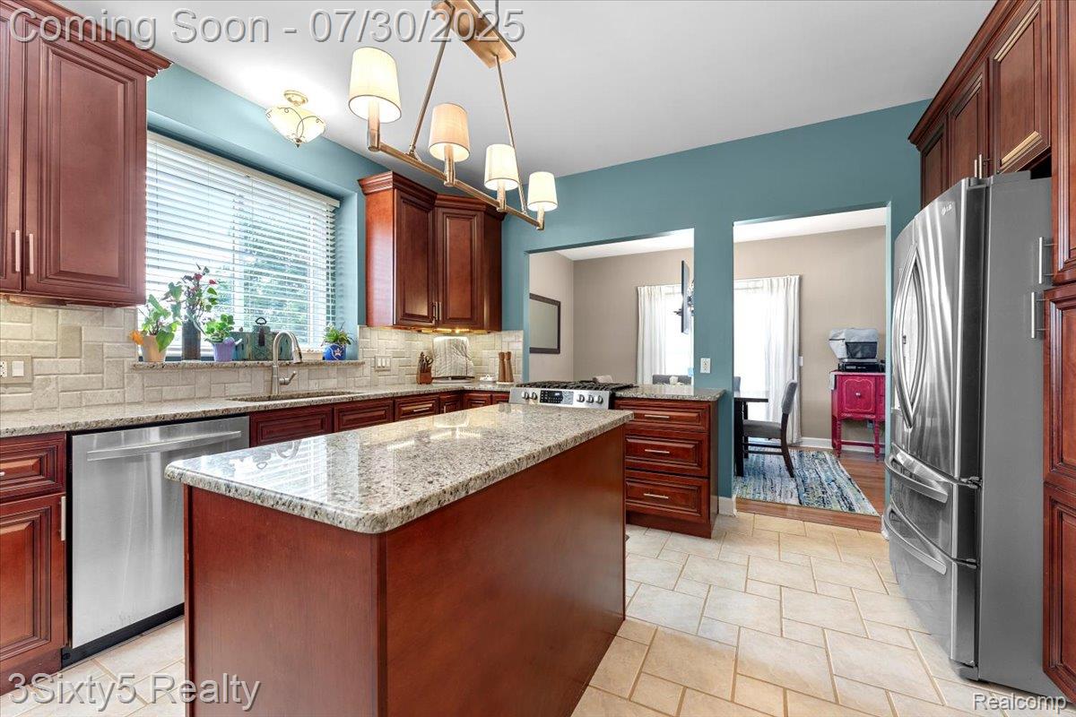 15712 Meadows Drive