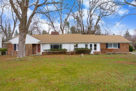 32620 INKSTER Road Franklin Village Oakland MI 48025