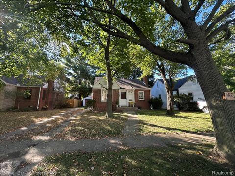 Photo of 2208 Windemere Avenue, Flint City, MI 48503 (MLS # 20251043204)