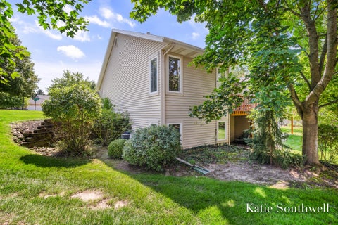 Tiny photo for 2116 Shetland Drive NE, Grand Rapids City, MI 49505 (MLS # 65026045948)
