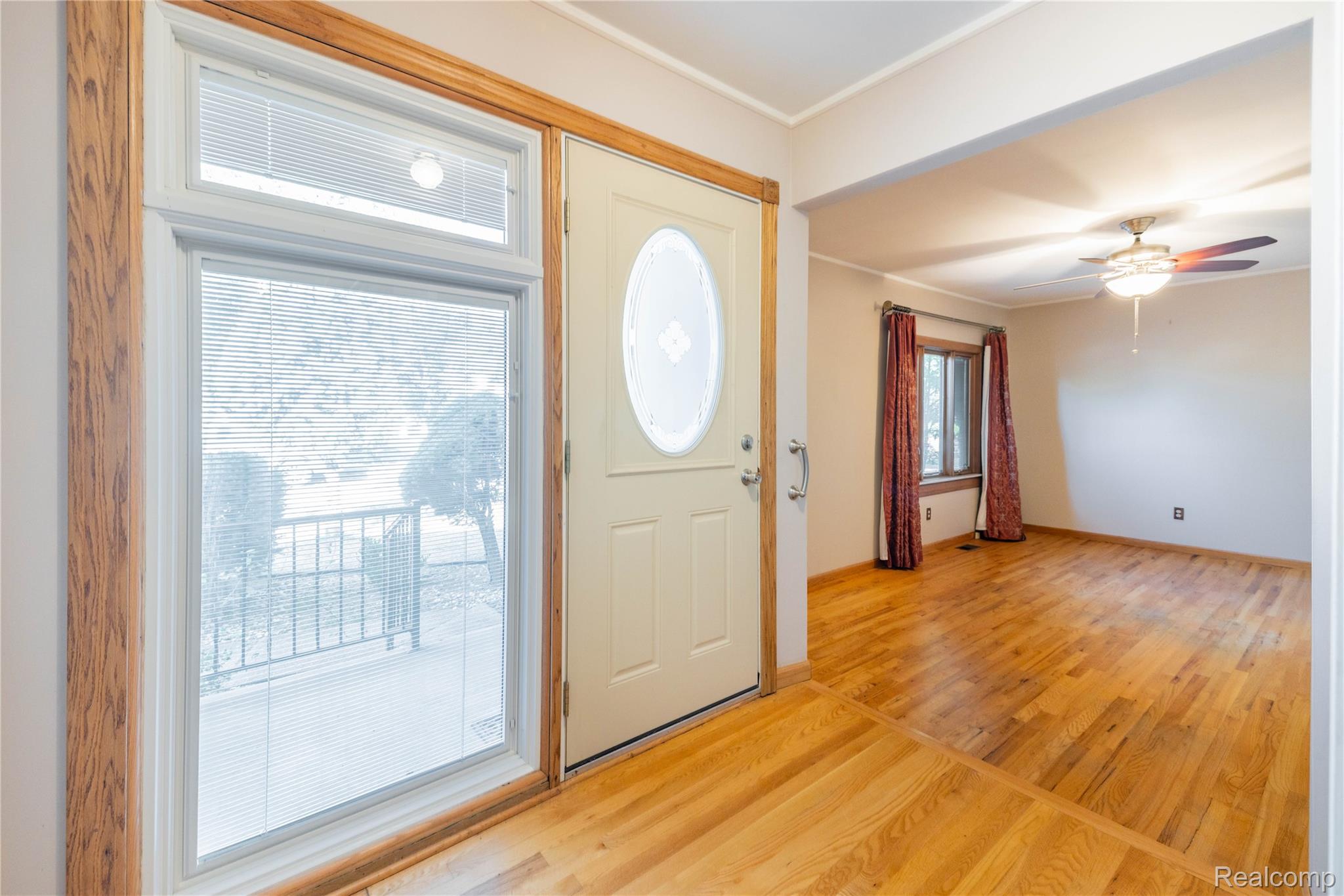 5035 Hillcrest Court