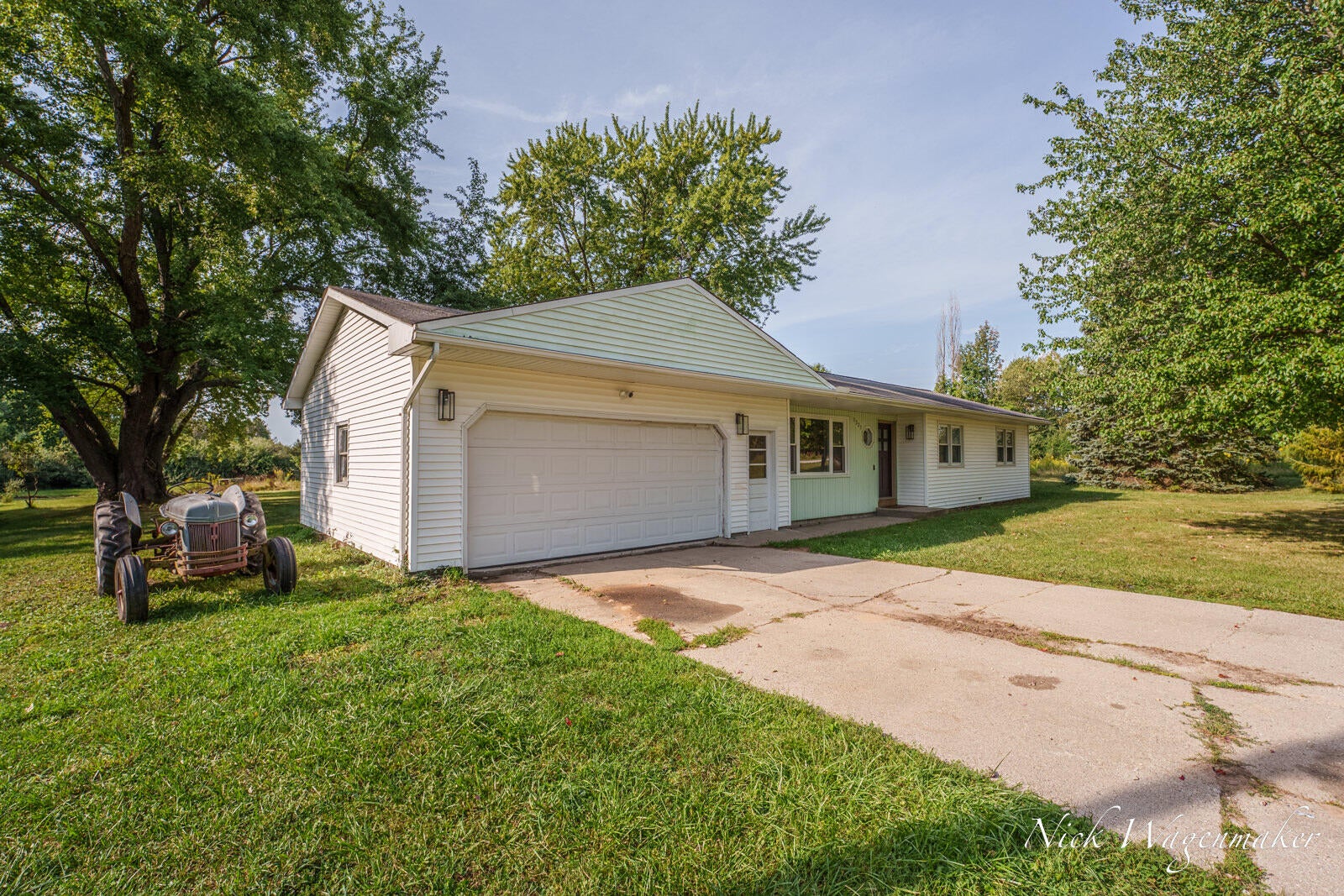 3225 Benston Road