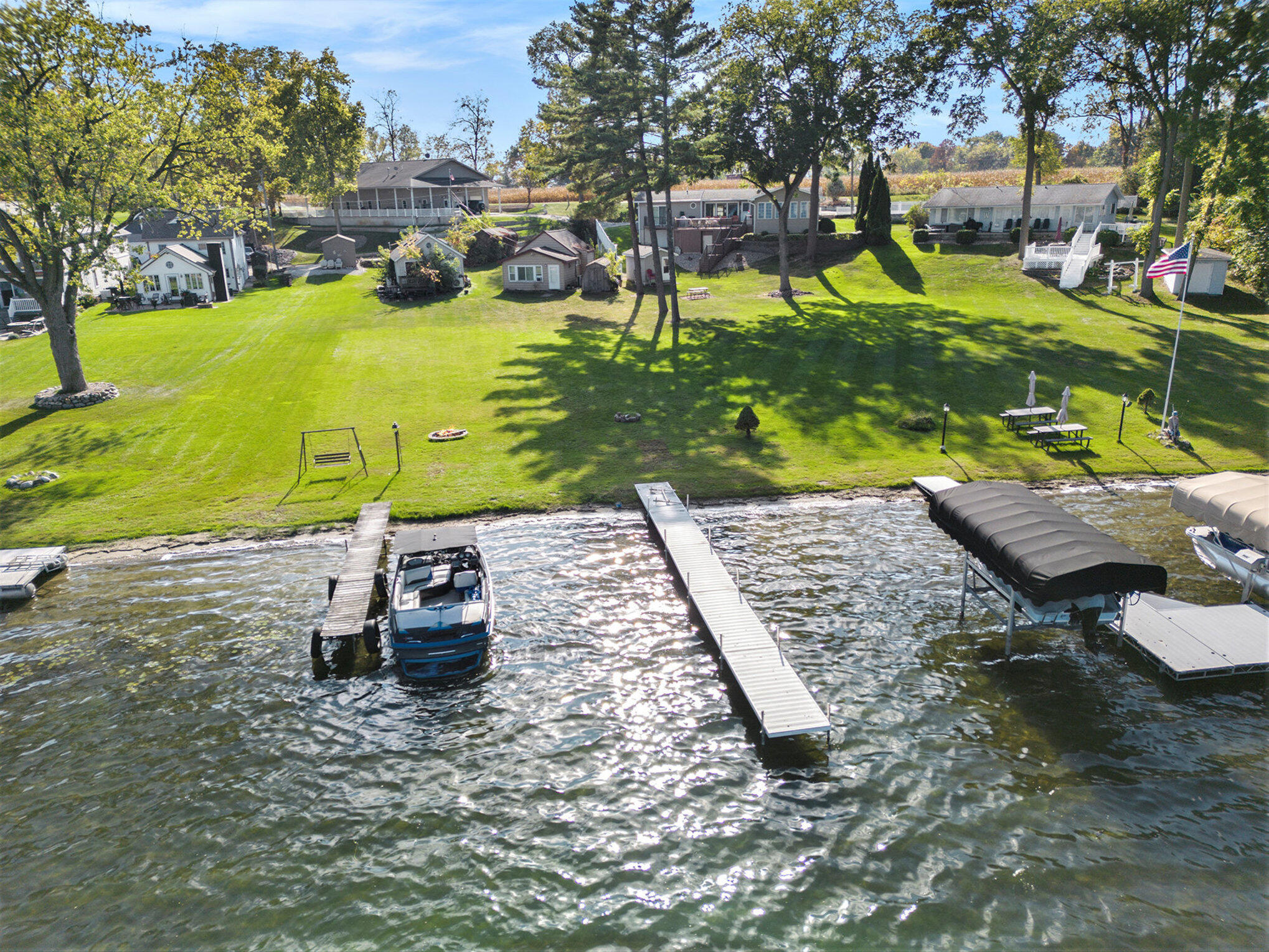 70855 Hollywood Shores Drive