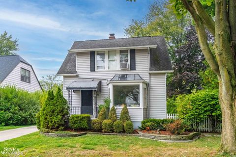 775 Notre Dame Street Grosse Pointe City MI 48230