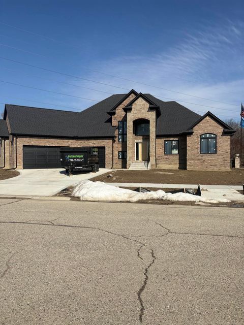 10505 Excalibur Drive Shelby Charter Township MI 48315