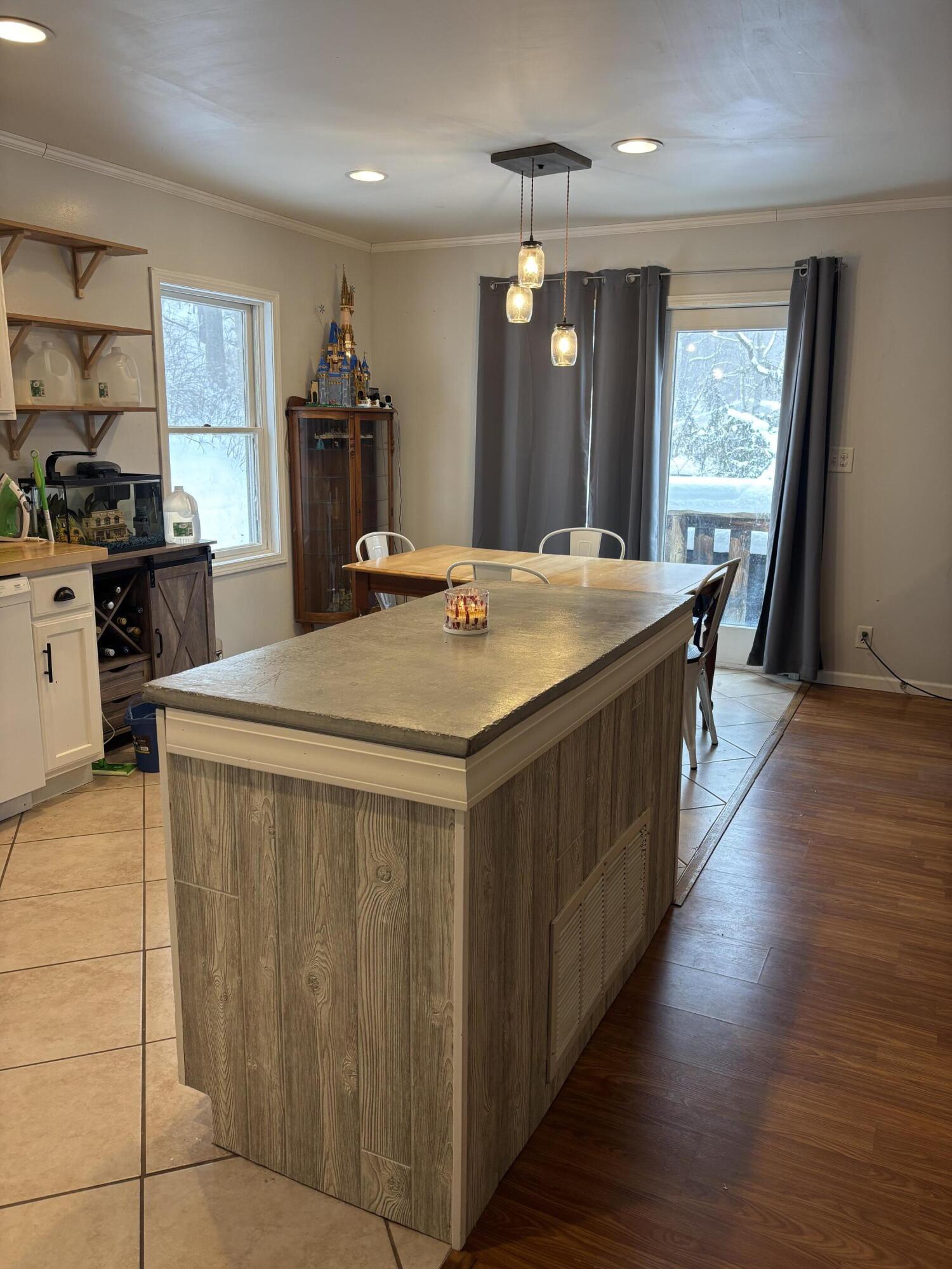 92265 Entrance Drive