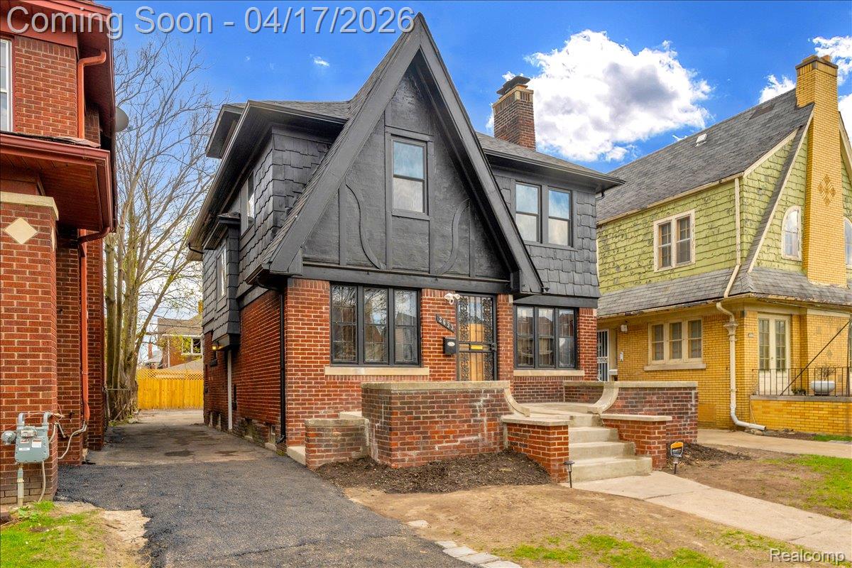 2633 Collingwood Street