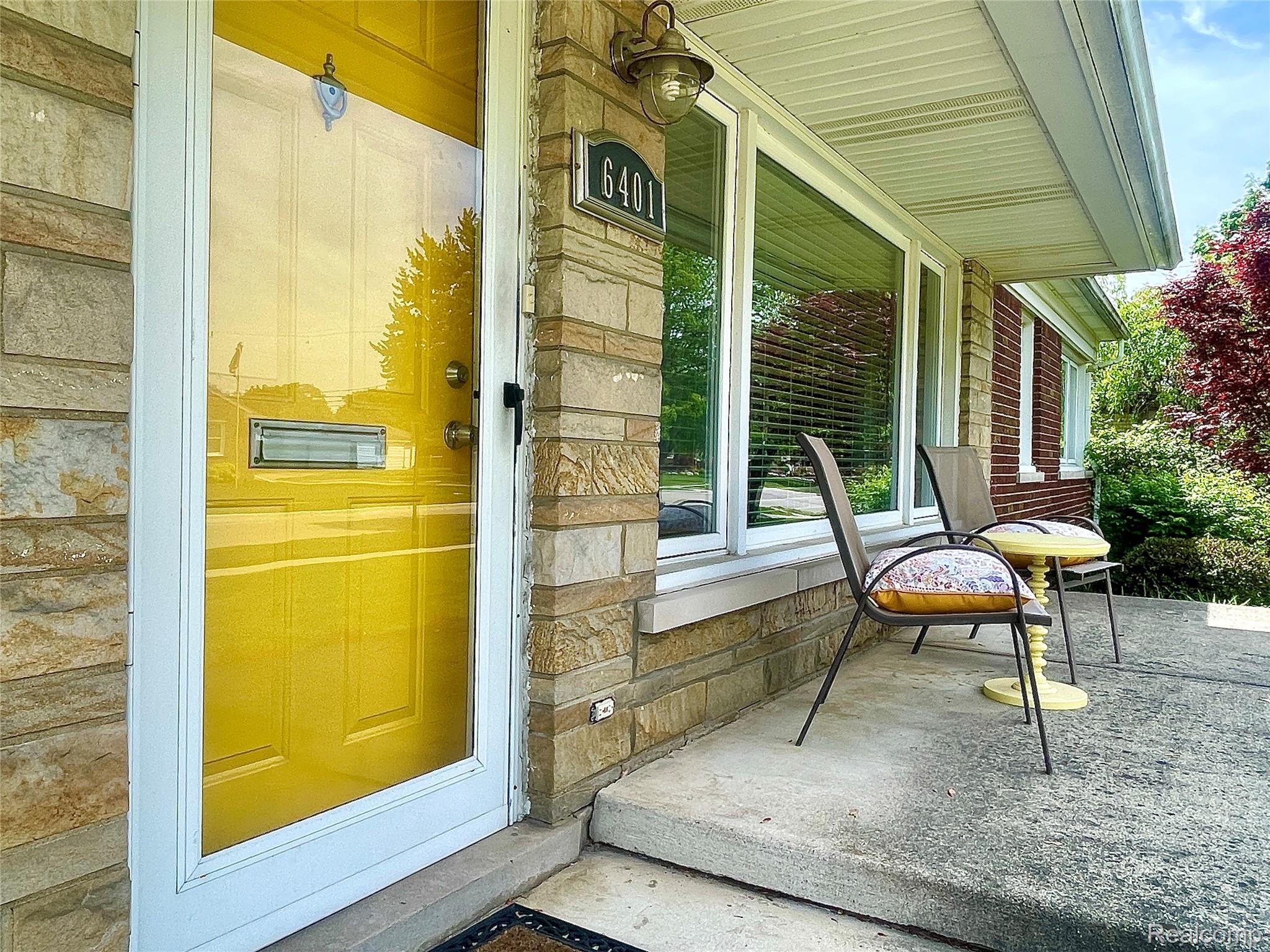 6401 Shenandoah Avenue