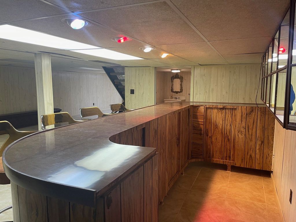 listing image 60