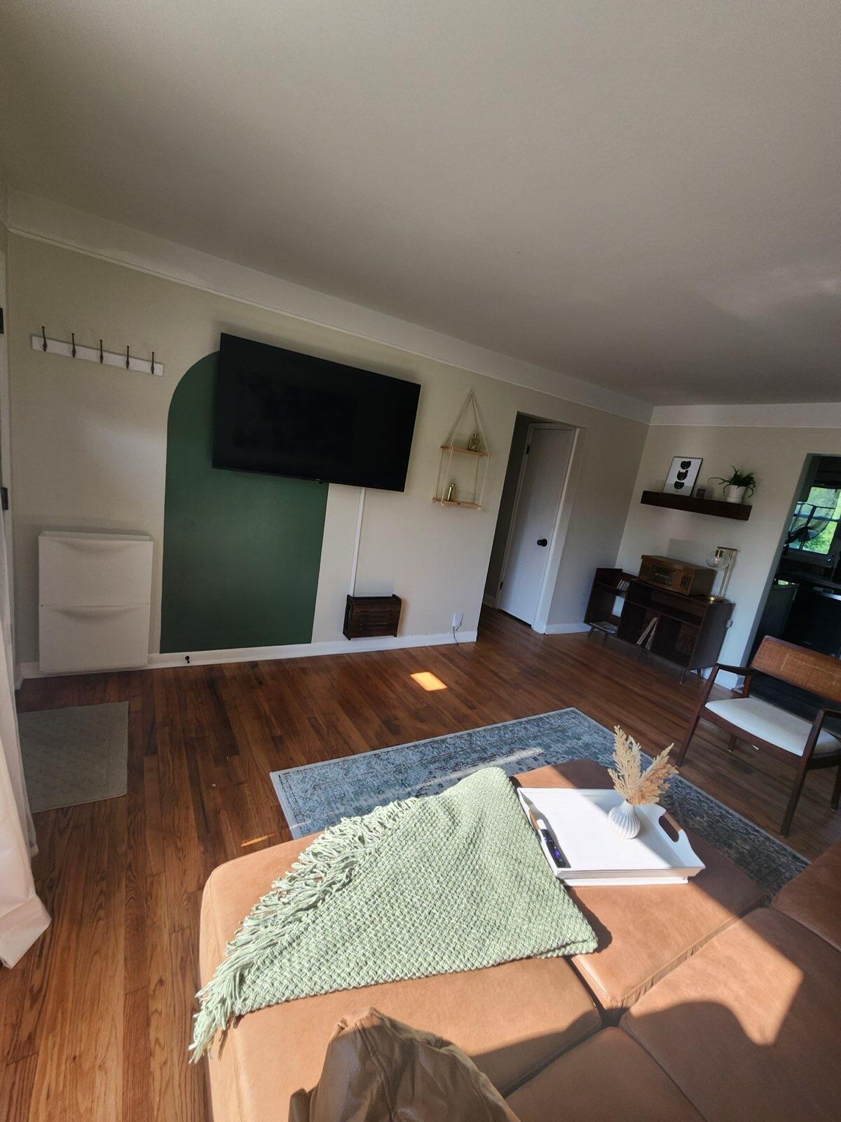 2464 Greenfield Road