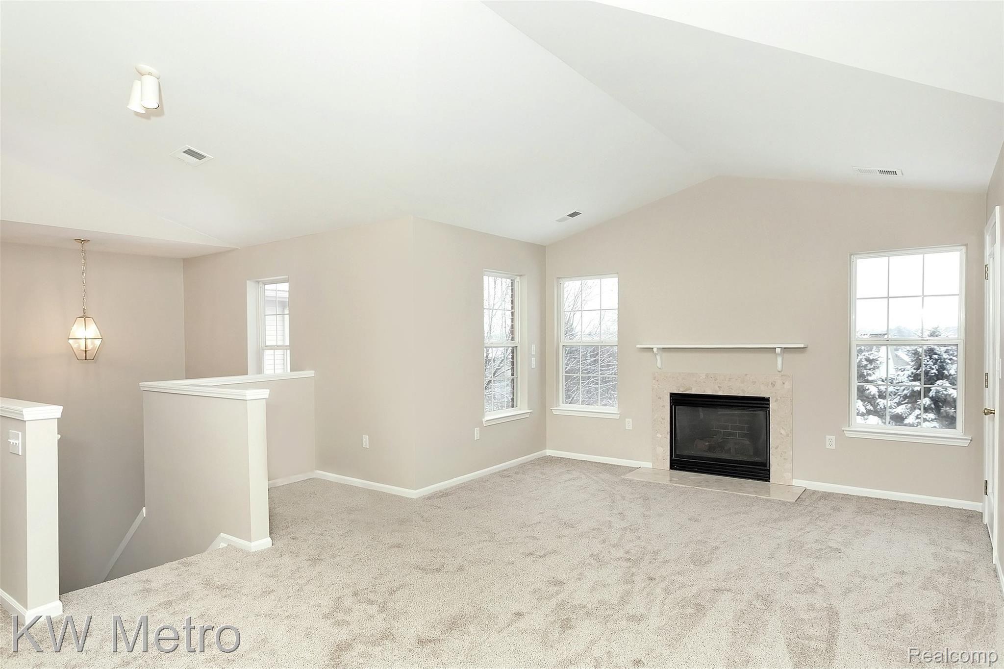 4121 Hampton Ridge Boulevard