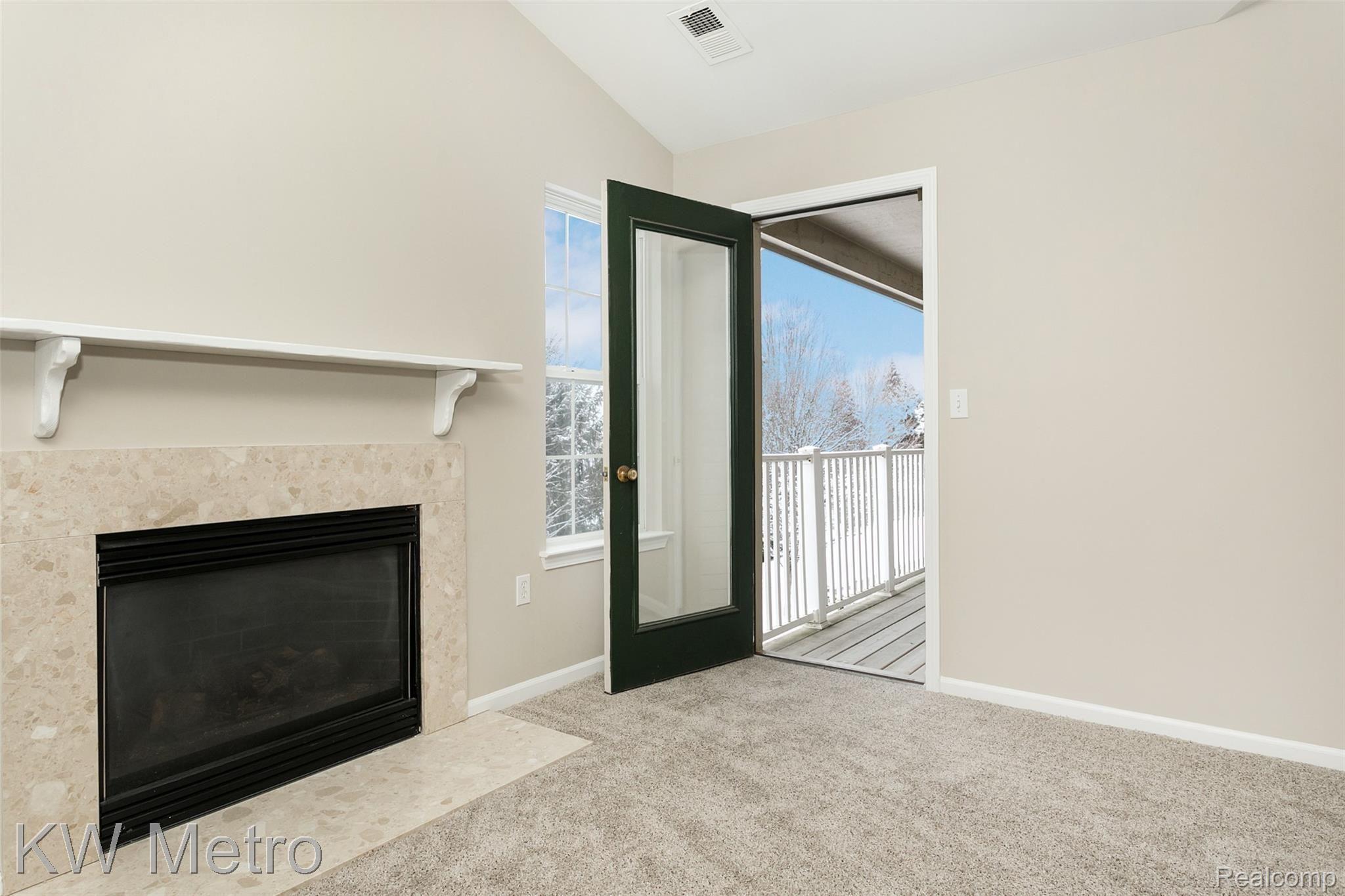 4121 Hampton Ridge Boulevard