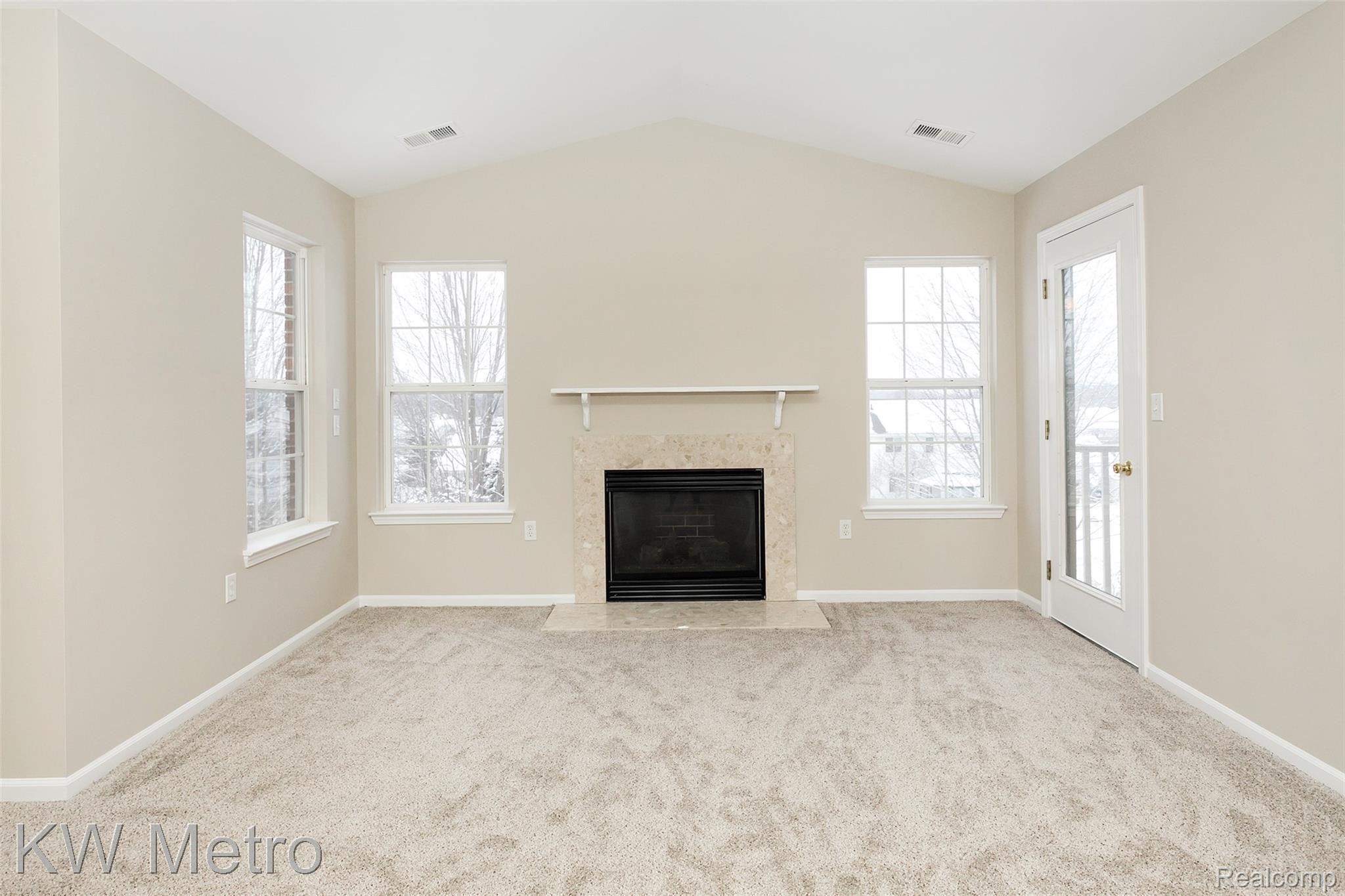 4121 Hampton Ridge Boulevard