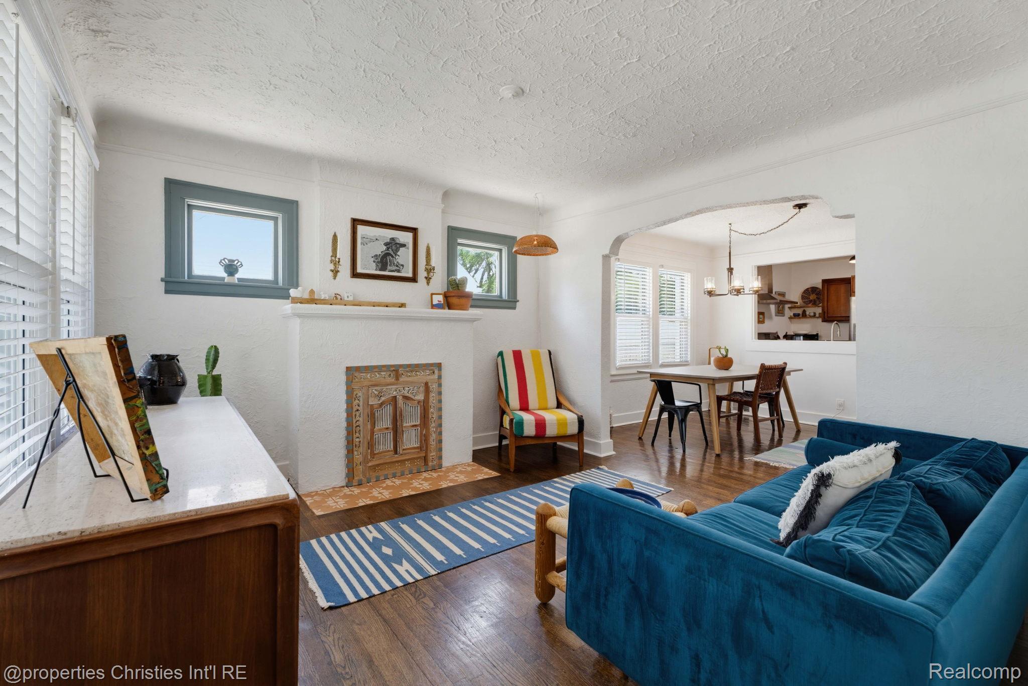 3059 Griffith Avenue