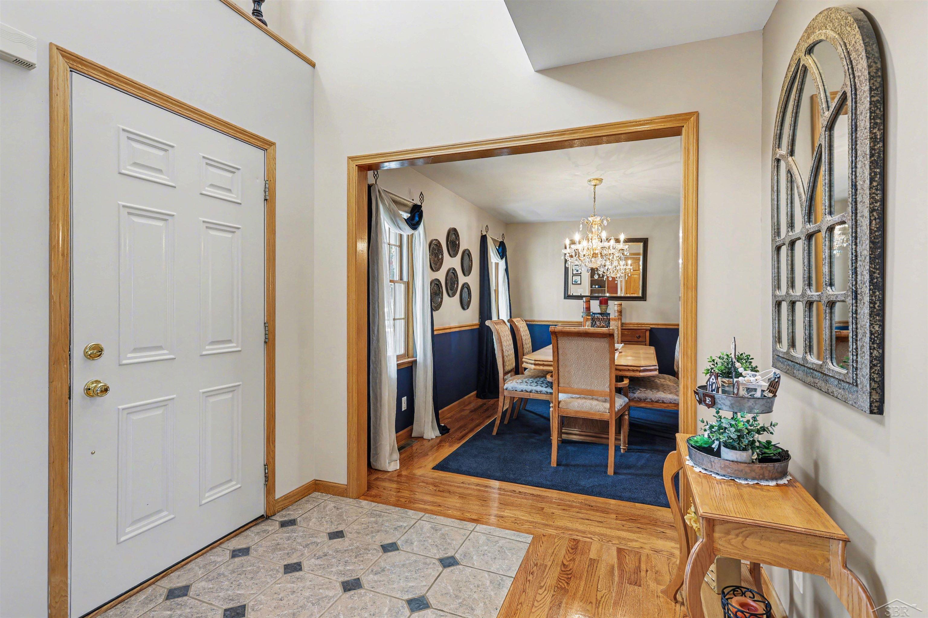 8782 Valleyview Court