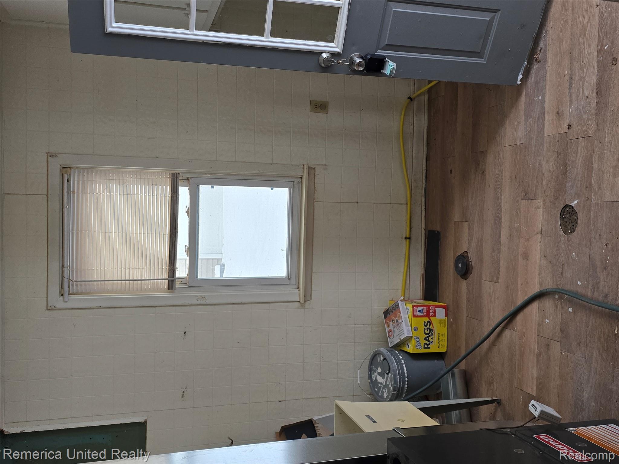 21541 Collingham Avenue