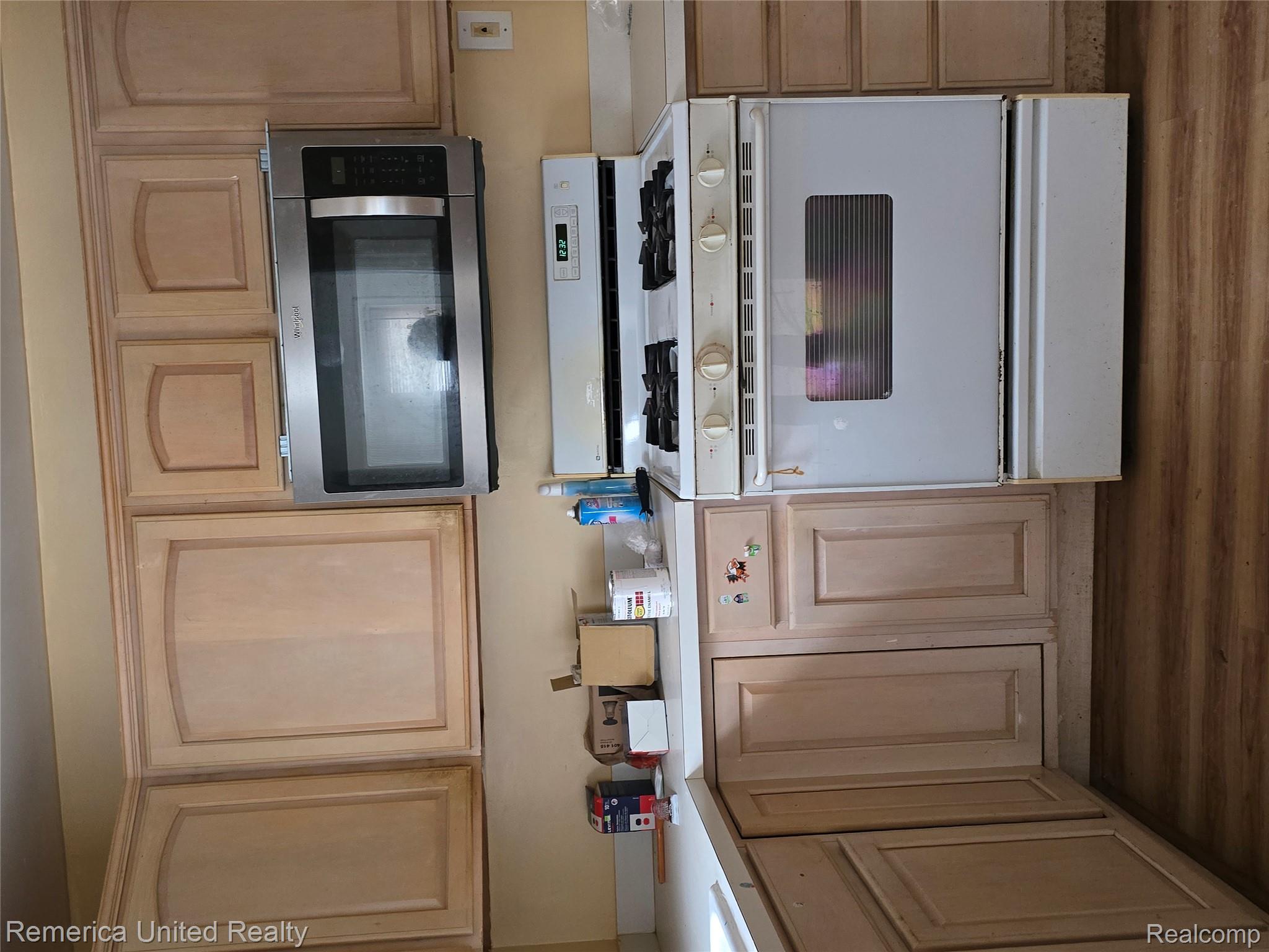 21541 Collingham Avenue