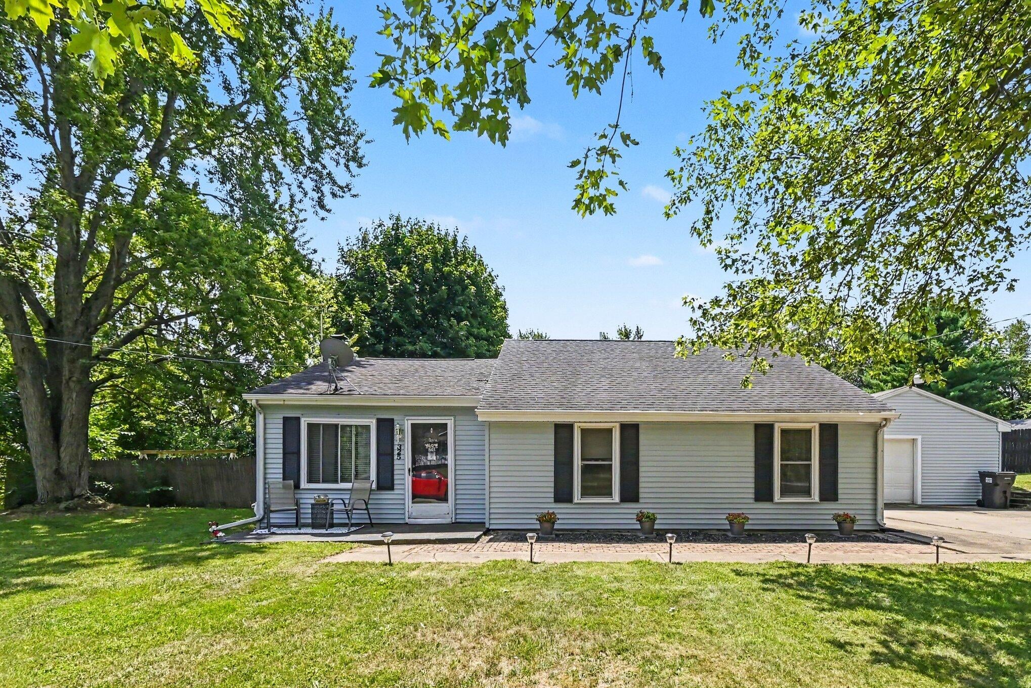 325 Burt Avenue