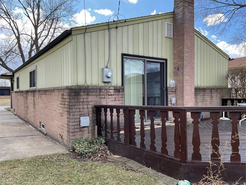 Tiny photo for 18535 Marquette Street, Roseville City, MI 48066 (MLS # 20261015748)