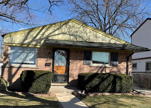 Photo of 18535 Marquette Street, Roseville City, MI 48066 (MLS # 20261015748)