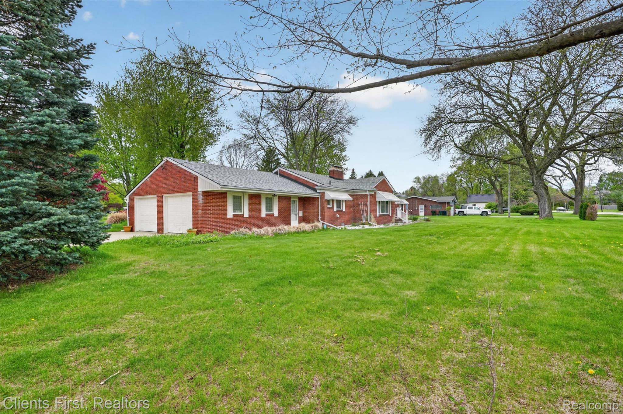 11000 Clinton River Road