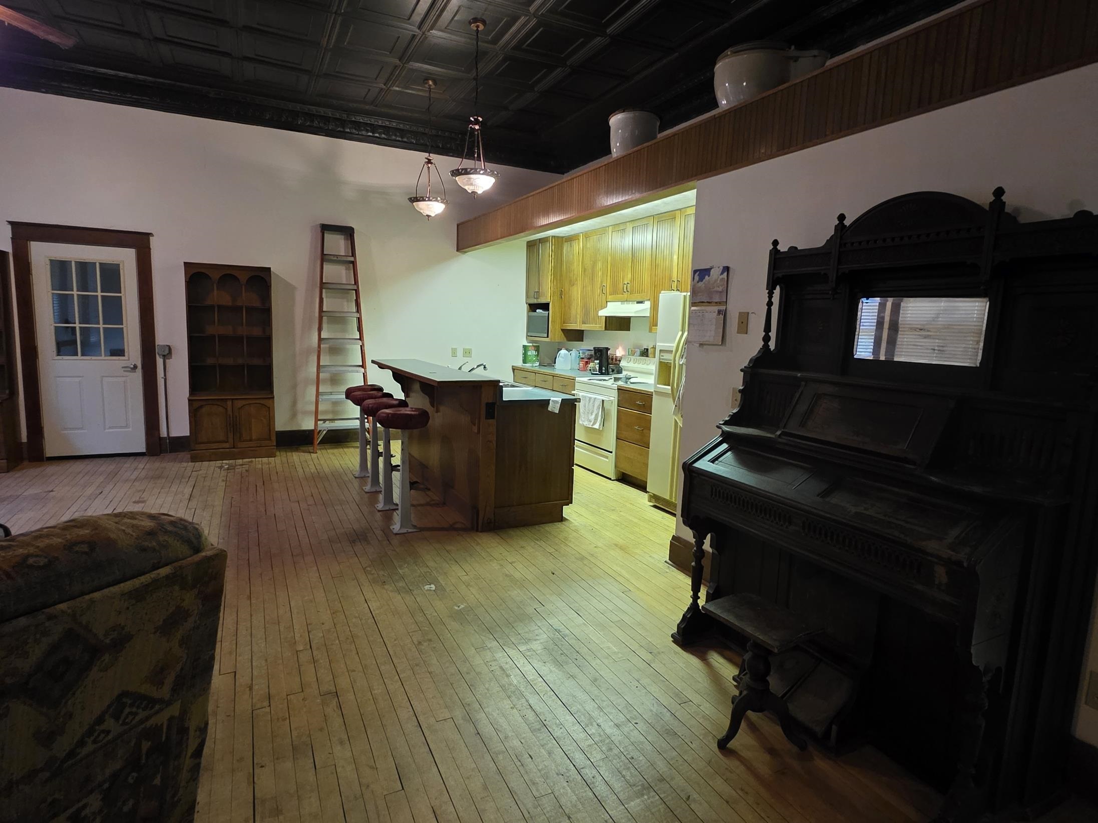 6132 Bunker Hill Road