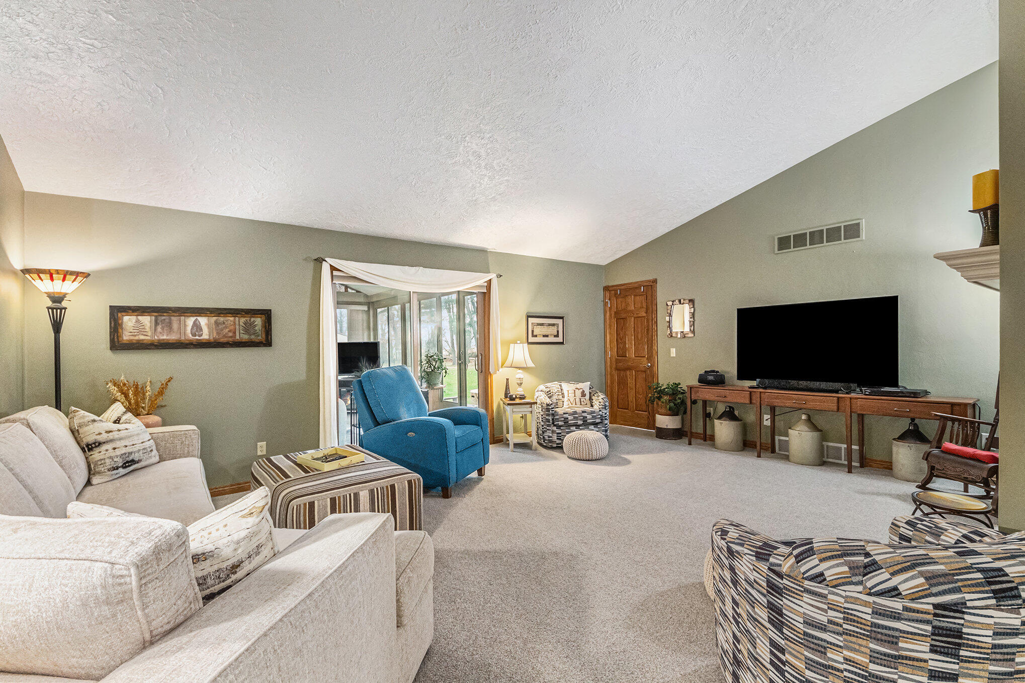 56229 Woodridge Road