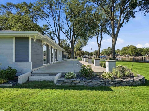 Tiny photo for 39734 Cove Street, Harrison Charter Township, MI 48045 (MLS # 58050220216)