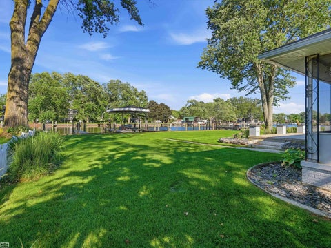 Tiny photo for 39734 Cove Street, Harrison Charter Township, MI 48045 (MLS # 58050220216)
