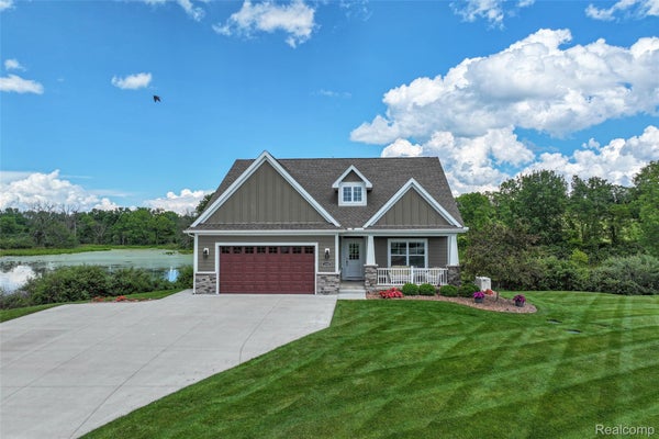 4800 CHESTNUT SPRINGS DR, HOWELL, MI 48843 - Image e7f1cfddbc9822fcd6c99268ceeb4806/3685360105