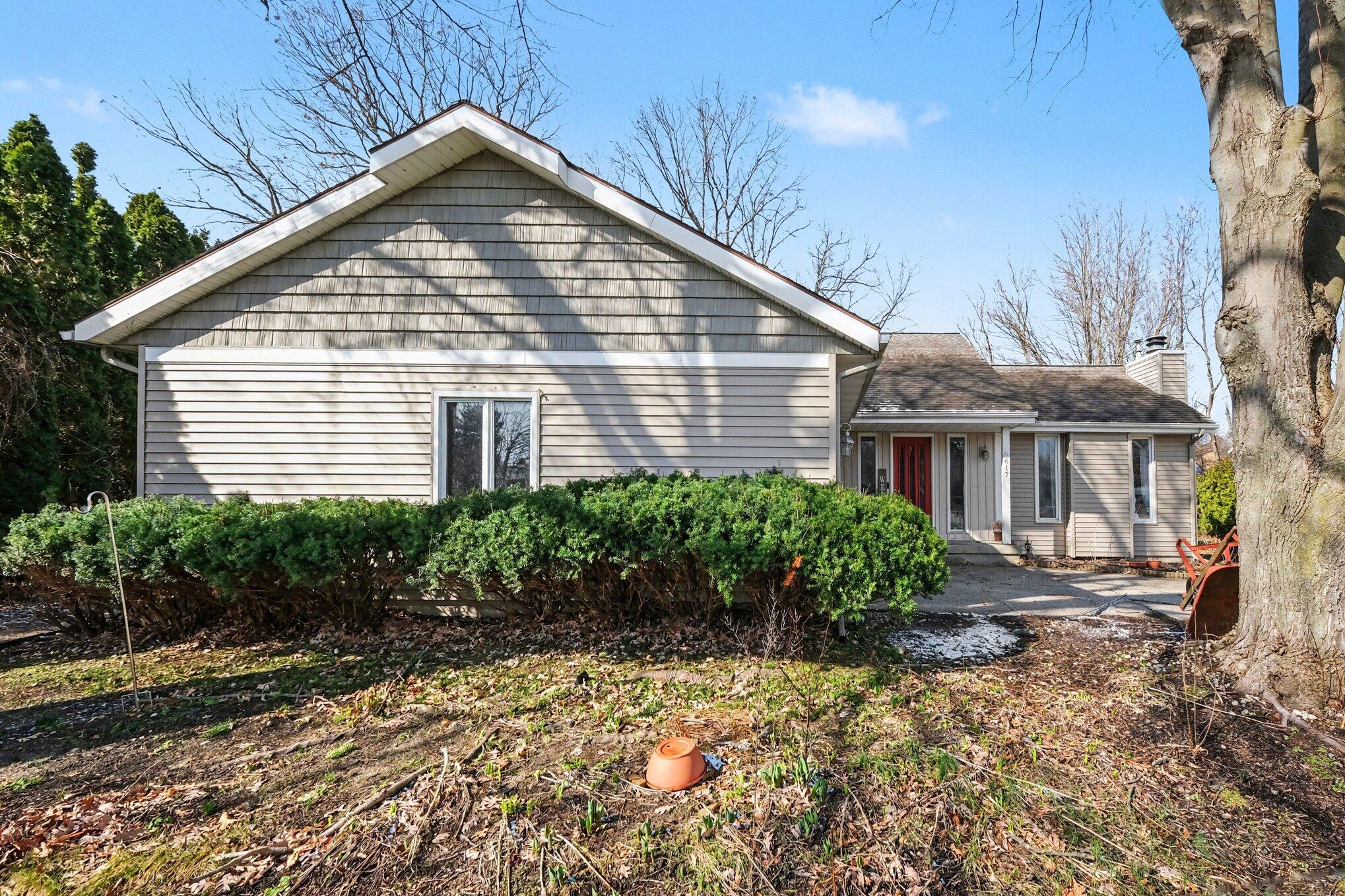 6617 Knollview Drive