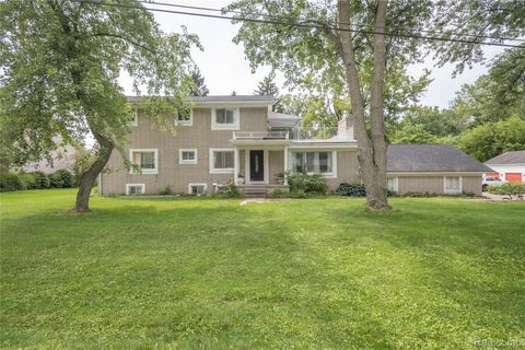 30853 Rockdale Avenue Farmington City MI 48336