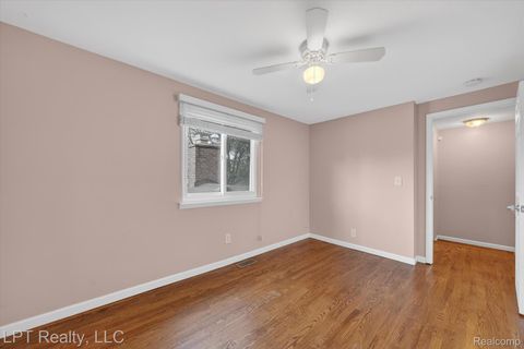 Tiny photo for 18566 Blakely Drive, Woodhaven City, MI 48183 (MLS # 20261036811)