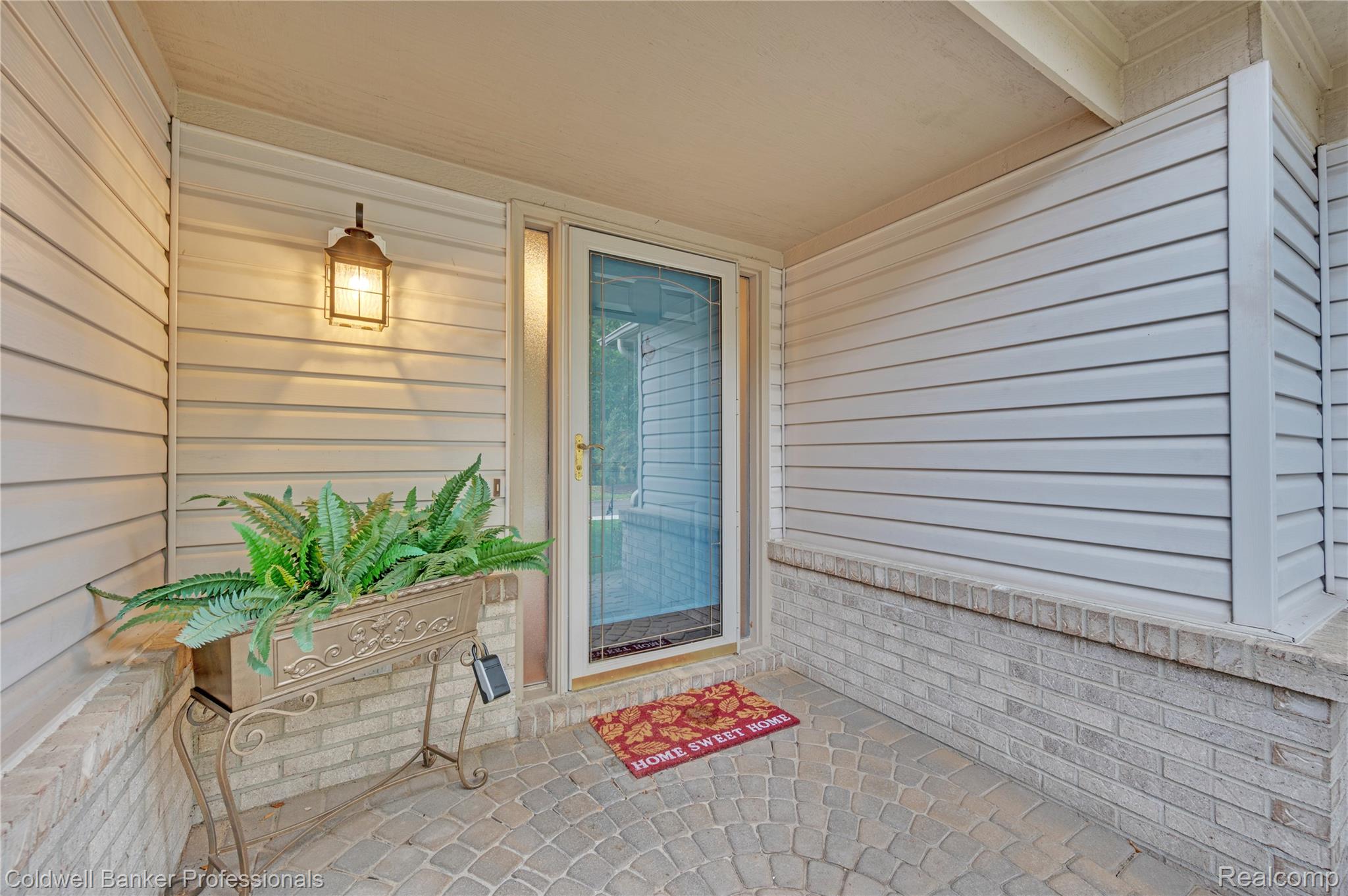 2376 Forest Hills Drive