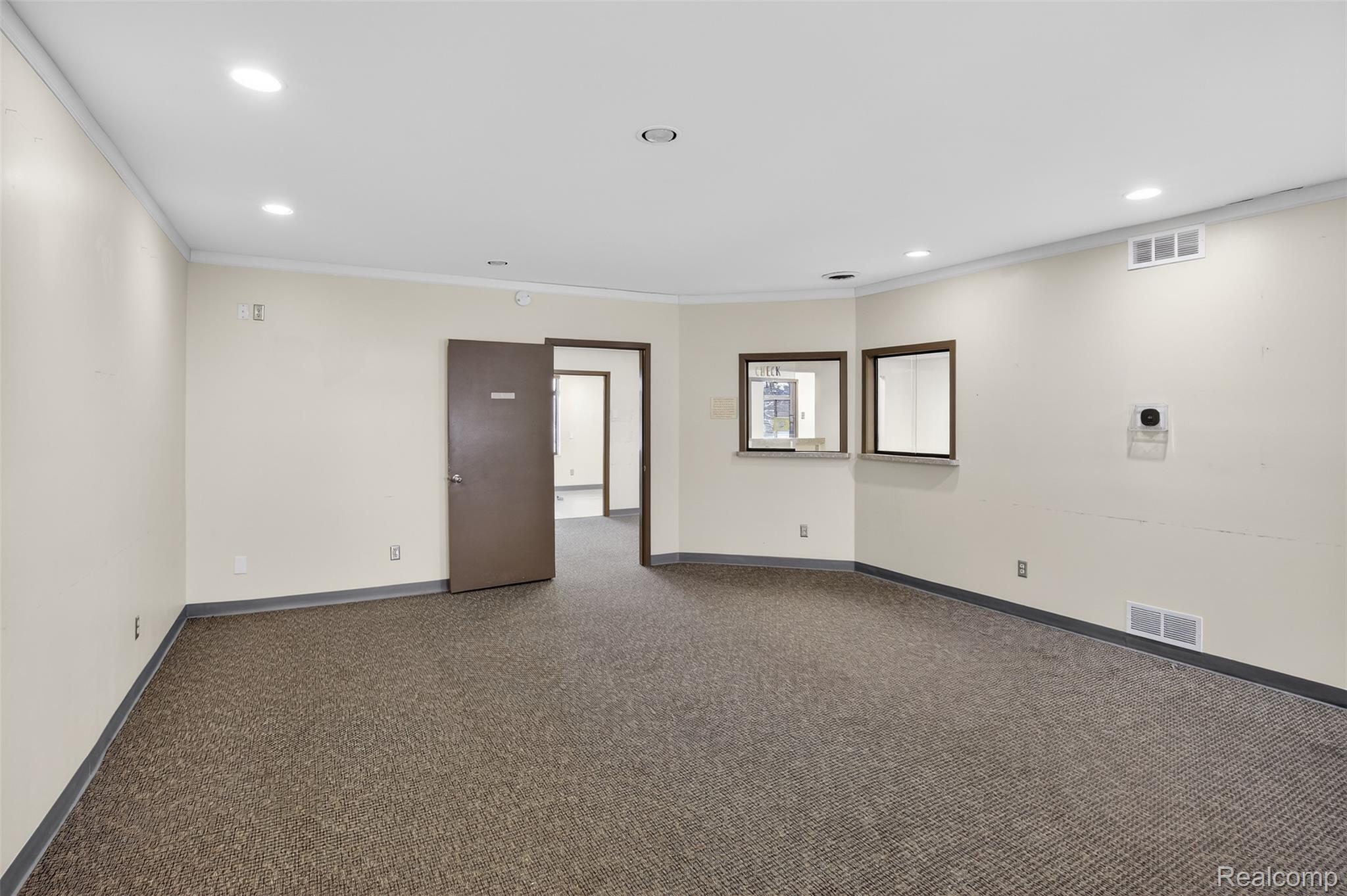 10683 S SAGINAW Street A