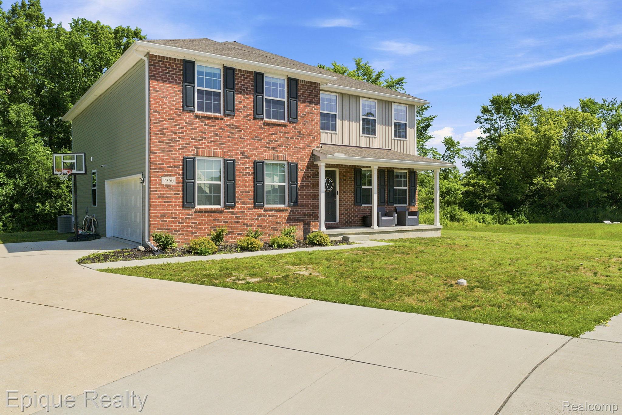2360 Scenic Hollow Drive