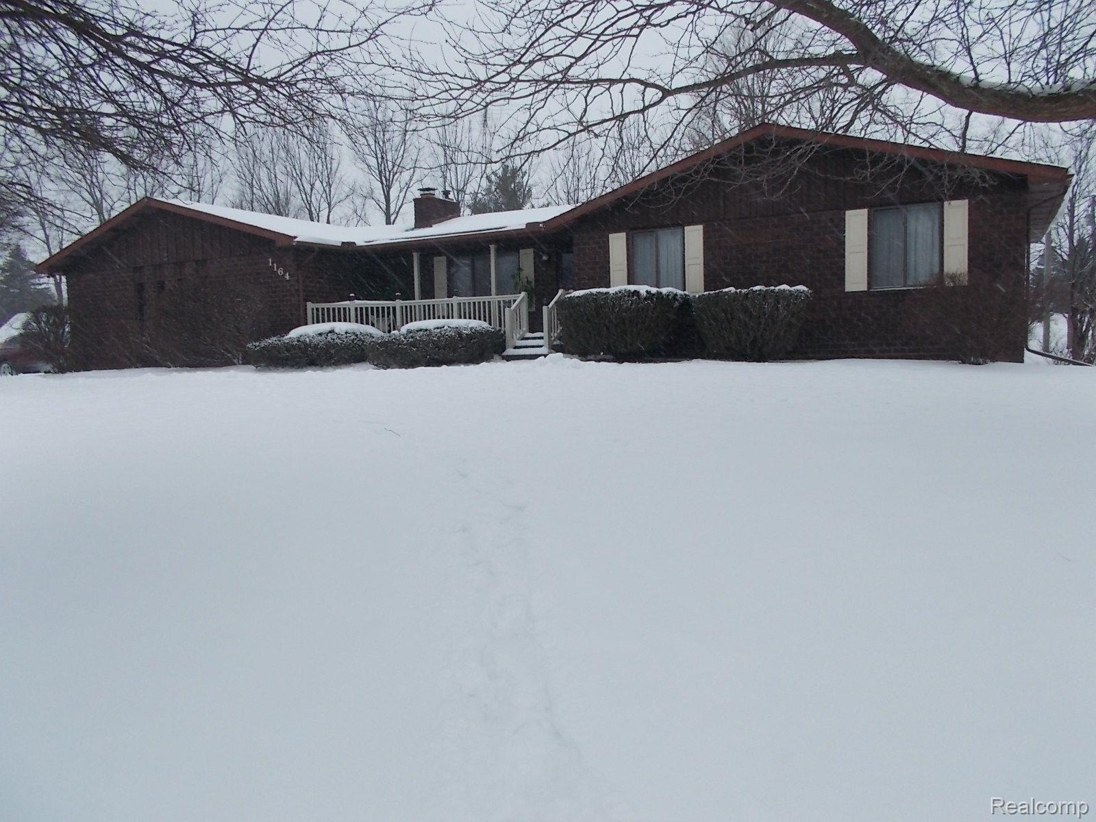 1164 MARY JANE Circle