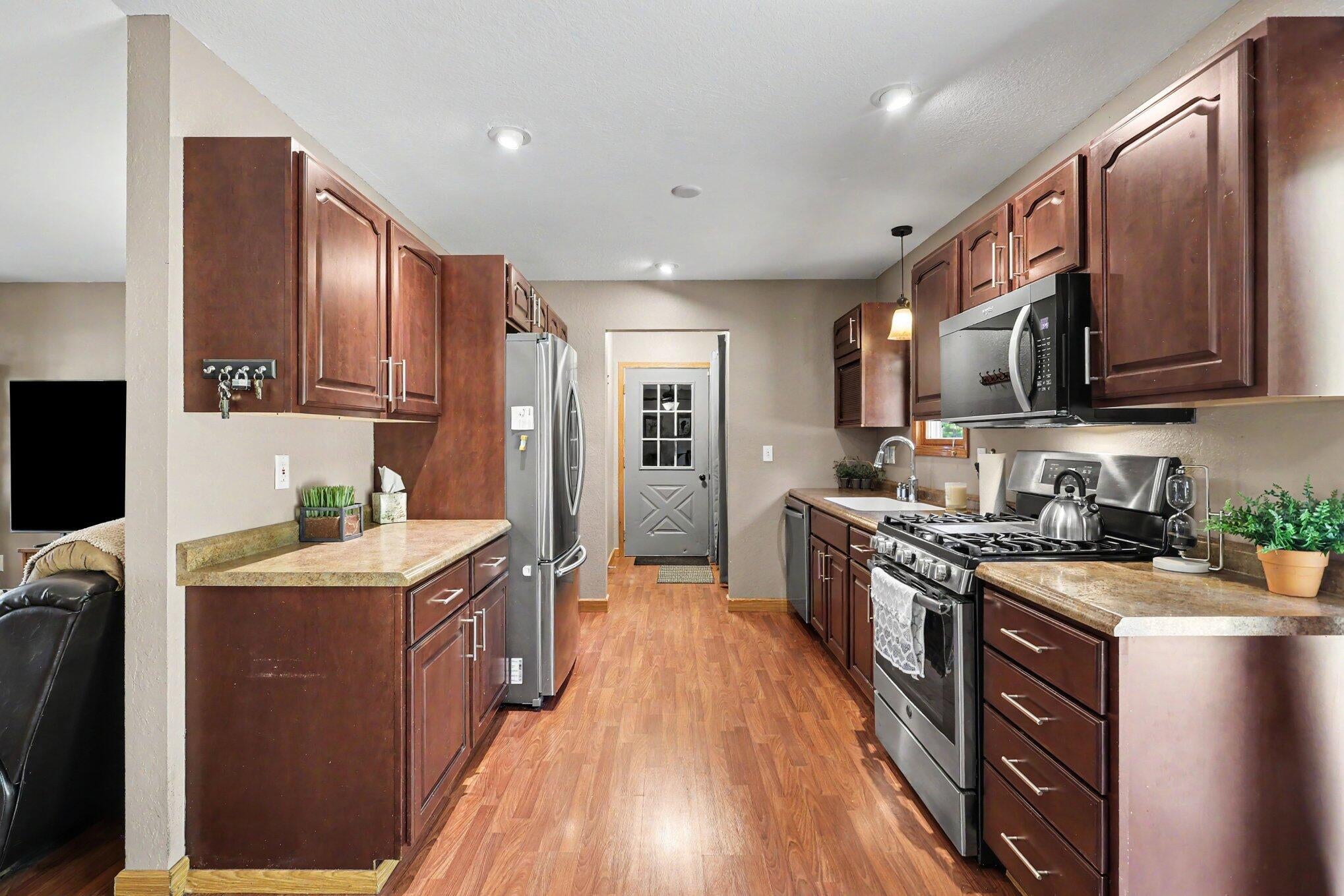 550 W Forest Park Road