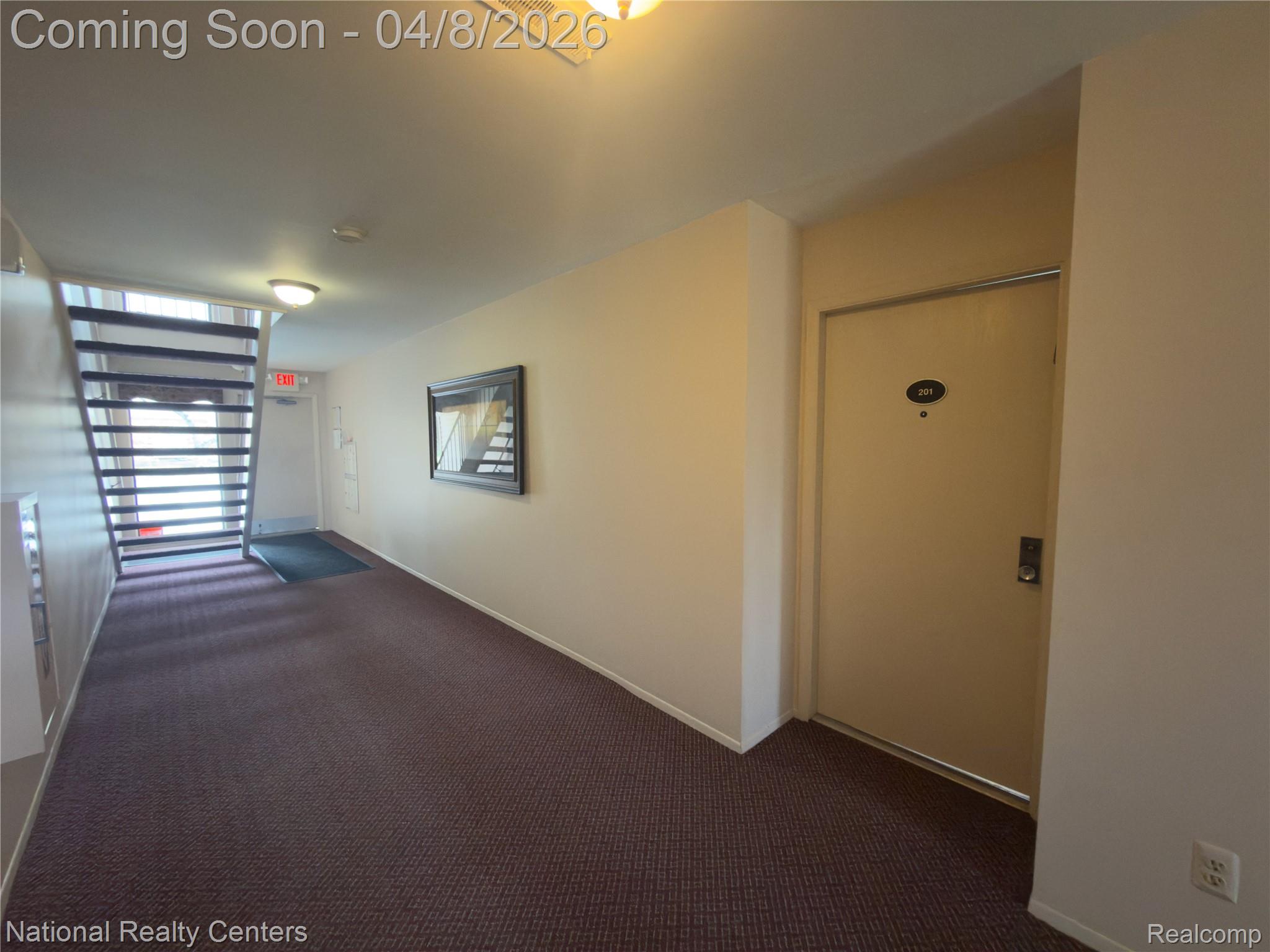 3865 Lone Pine Road 201