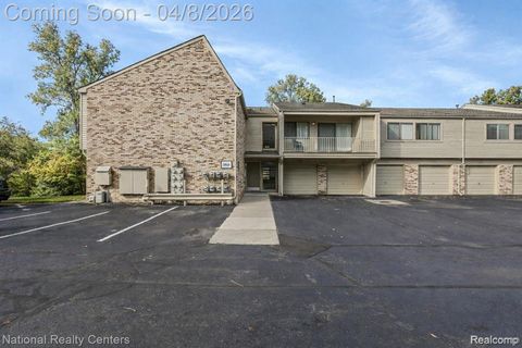 3865 Lone Pine Road 201 West Bloomfield Charter Township MI 48323