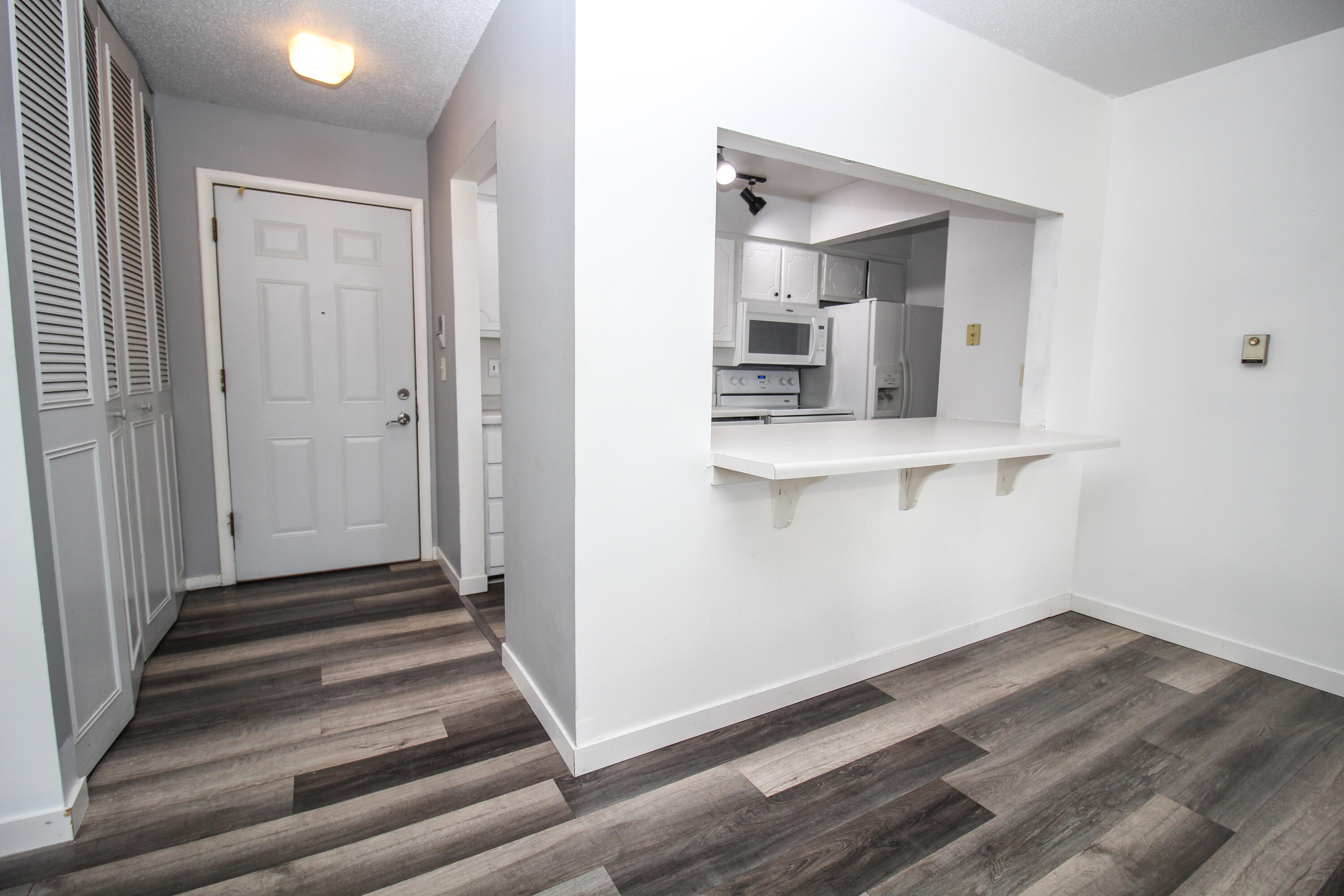 173 E Michigan Avenue 203B