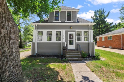 428 Bauman Avenue Clawson City MI 48017