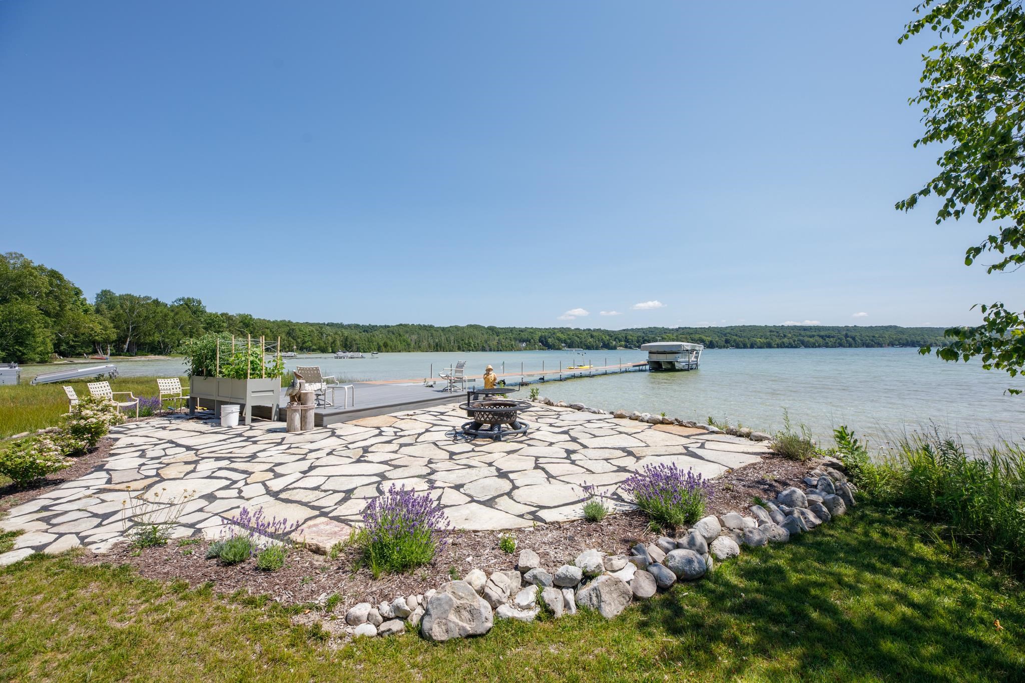 708 E Sugar Bay Lane