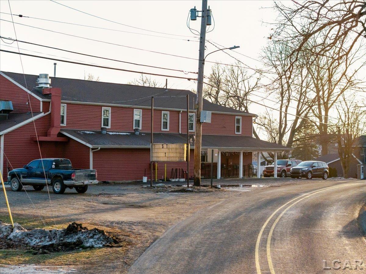 3171 Round Lake Highway