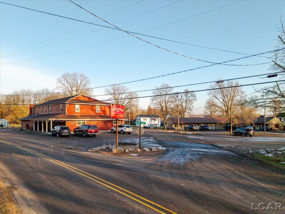 3171 Round Lake Highway